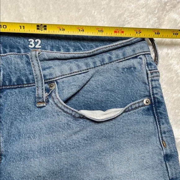 J. Crew Women's Straight-Leg Jeans in Medium Blue - Picture 8 of 10